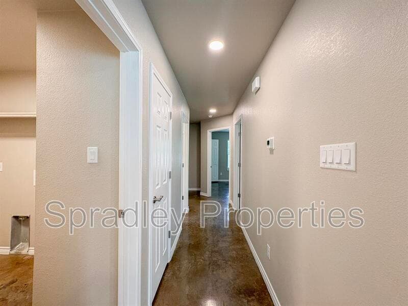 Nolanville Townhome: 502B N 3rd St
