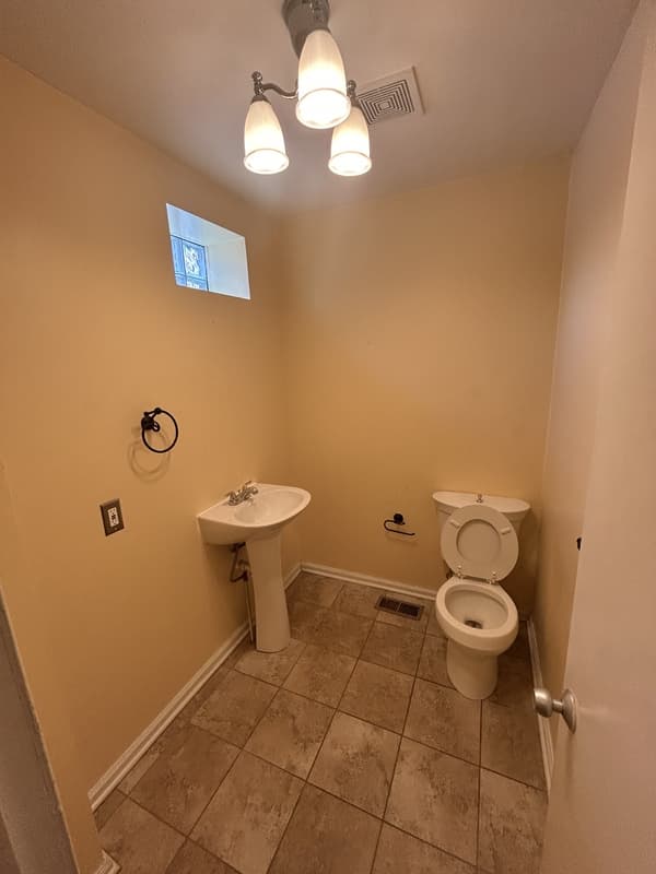 Baltimore Townhome: 22 East 24th Street - 1