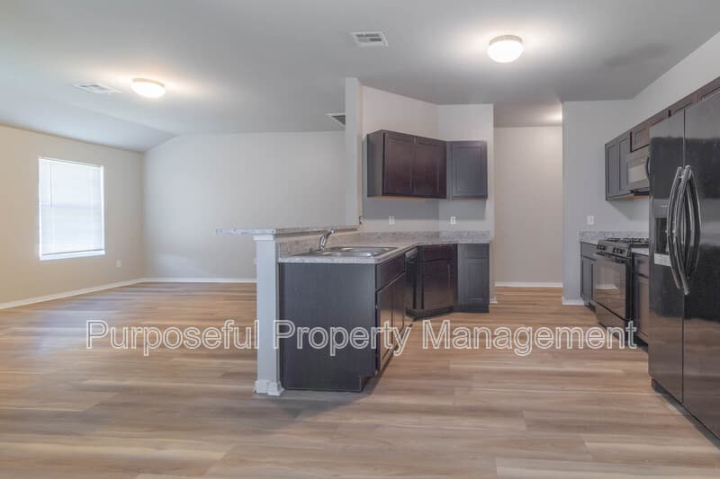 Noble House: 1301 Travertine Place