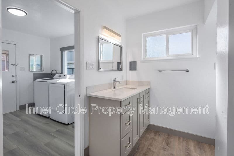Brentwood House: 2750 Concord Avenue