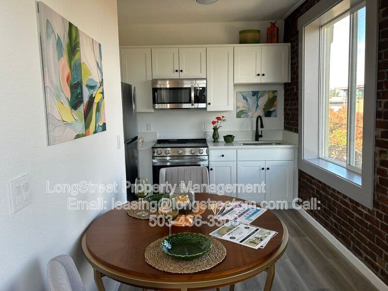 Portland Condo: 708 N Killingsworth St
