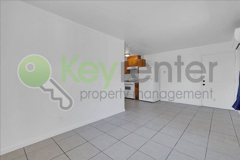 Sacramento House: 4806 Yosemite Avenue