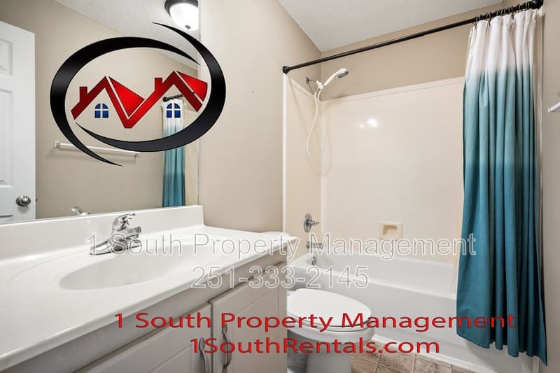 Mobile House: 9276 Champion Circle South