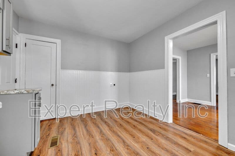 BIRMINGHAM House: 4807 TERRACE M