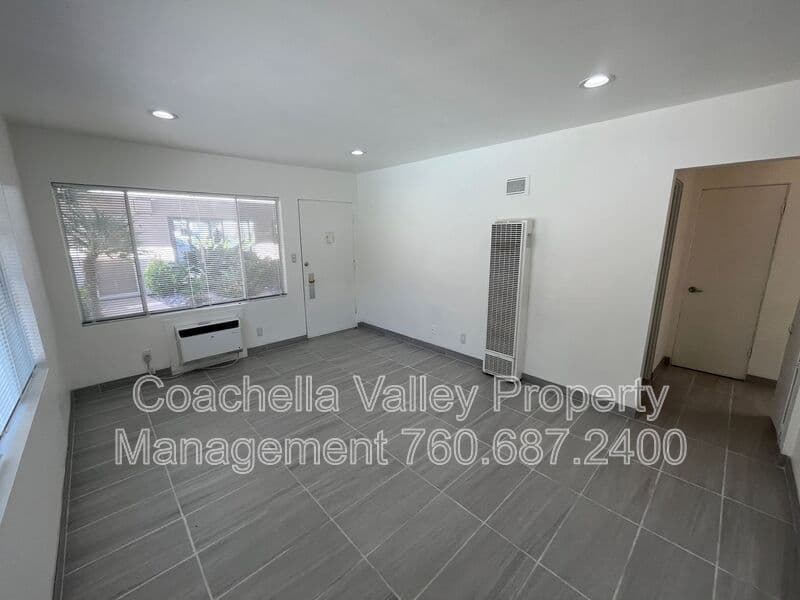 Palm Springs House: 2290 S Palm Canyon Drive