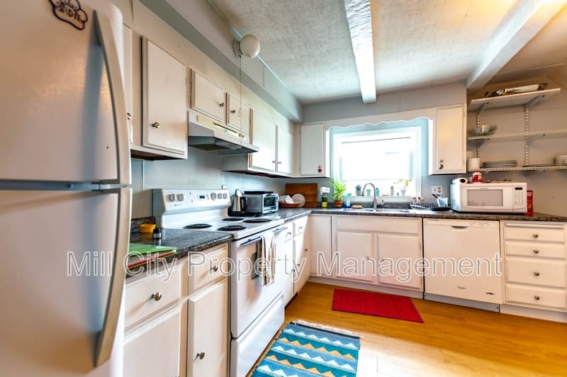 Manchester Condo: 39 Prospect Street - 2