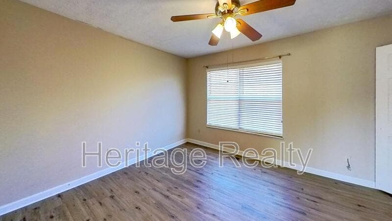 Knoxville House: 10503 Haleyford Lane