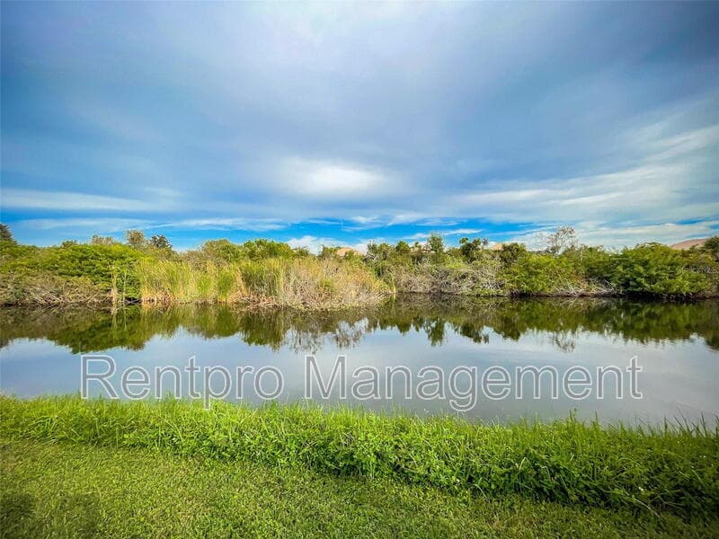 Venice Condo: 1802 Auburn Lakes