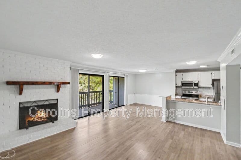 Charlotte House: 10971 Harrowfield Rd