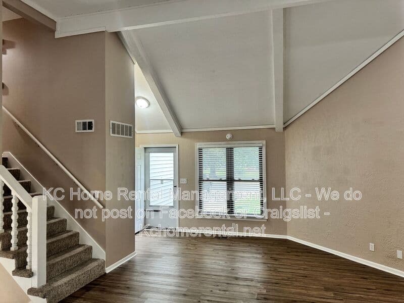 Olathe House: 1429 SE Sheridan