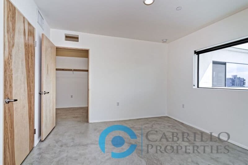 San Diego Apartment: 2870 Fourth Ave