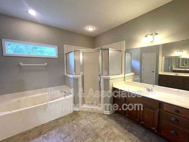 Arlington House: 4720 Hampton Ridge Ln.