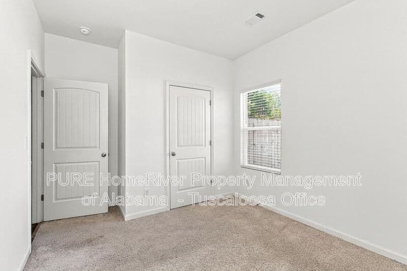 Northport House: 4943 Copper Loop Rd
