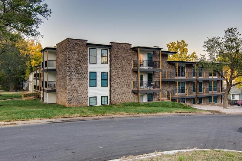 Lawrence Condo: 1130 W. 11th St. - C6