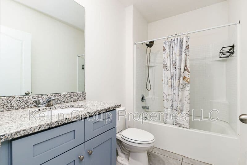 Haines City House: 972 Serchio St