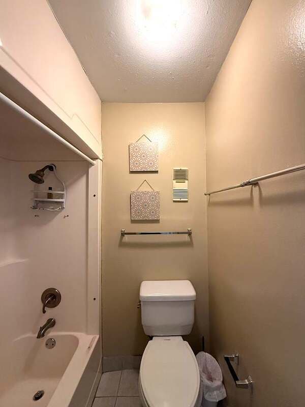 Temple Terrace Townhome: 8645 Lake Isle Drive - 1