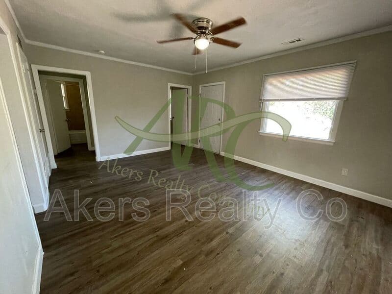 Pueblo House: 1510 W 17th St