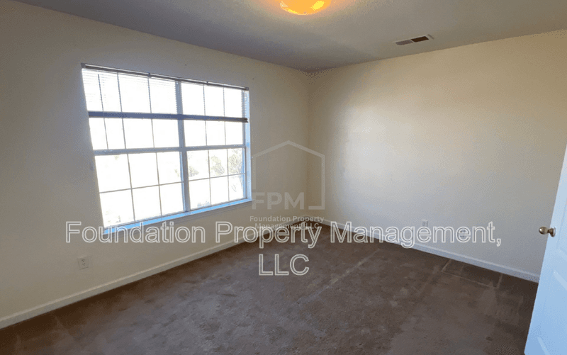 Memphis House: 9115 Cinderhill Cove West