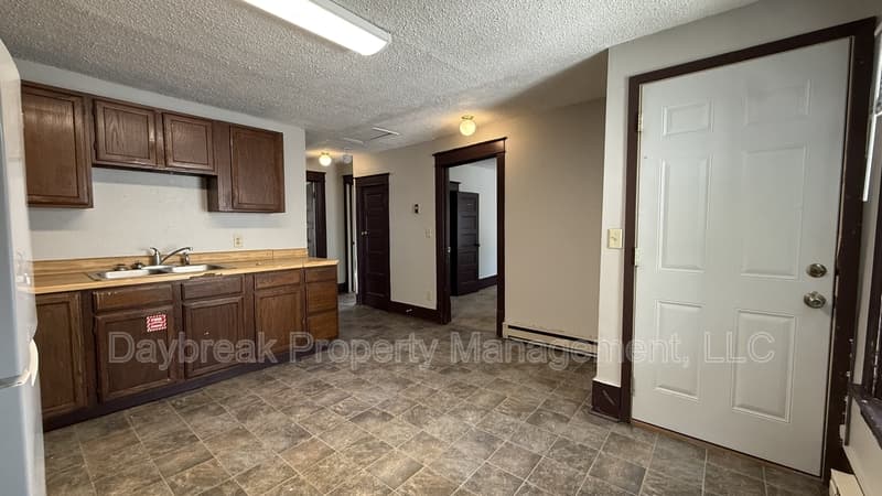 Fargo Condo: 1235 11 1/2 Street North - 3