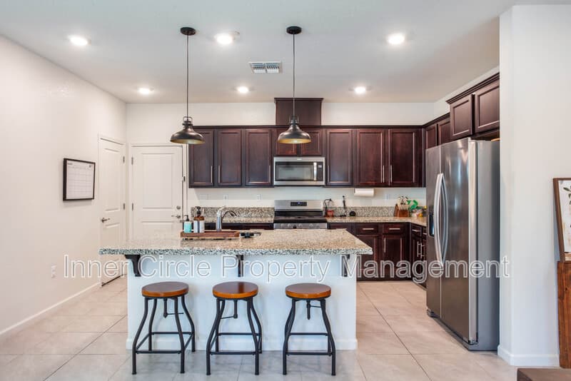 Oakley House: 169 Leprino Circle