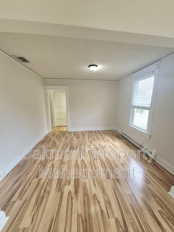 Madison Heights Townhome: 110 Phelps Road - B