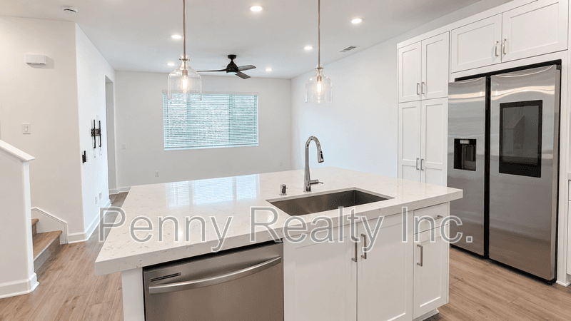 Chula Vista Townhome: 750 Mara Loop
