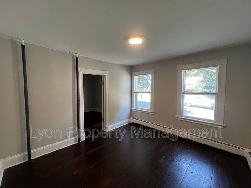 NEW BRITAIN Condo: 11 EAST LAWLOR STREET