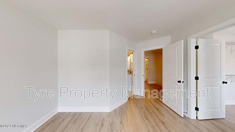 Greenville Townhome: 1904 Newbury Way