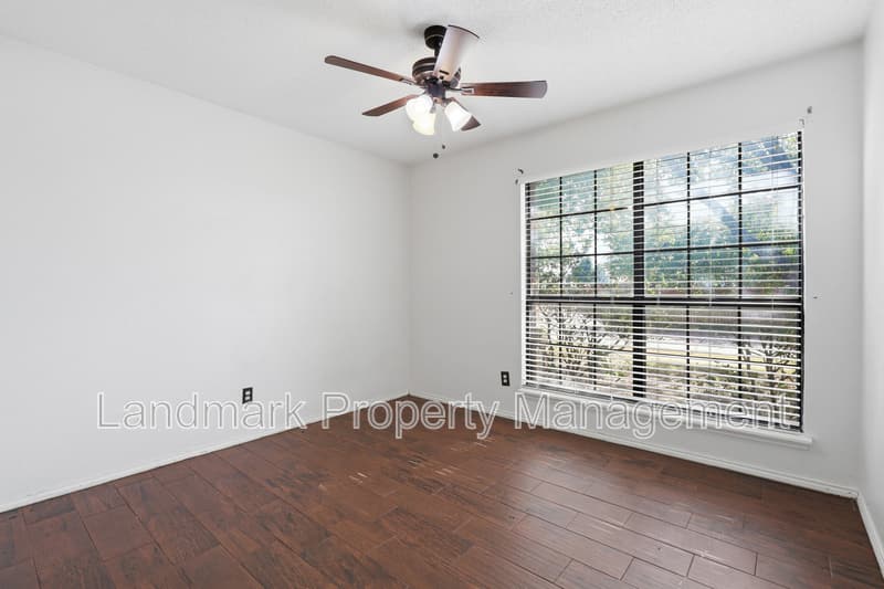 Cedar Hill House: 508 Sims Drive