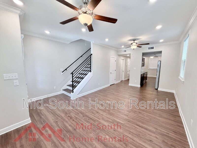 Memphis Townhome: 82 N Rembert St