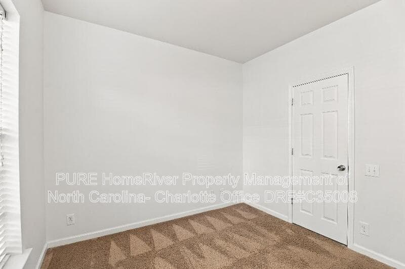 Charlotte House: 14622 Via Sorrento Drive