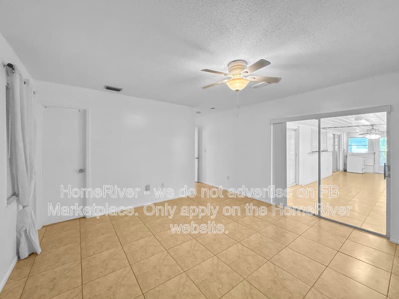Port Charlotte House: 2496 Beacon Dr