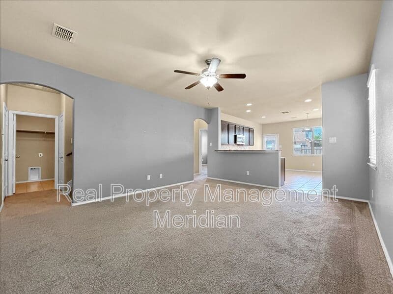 Fort Worth House: 12312 Walden wood Dr