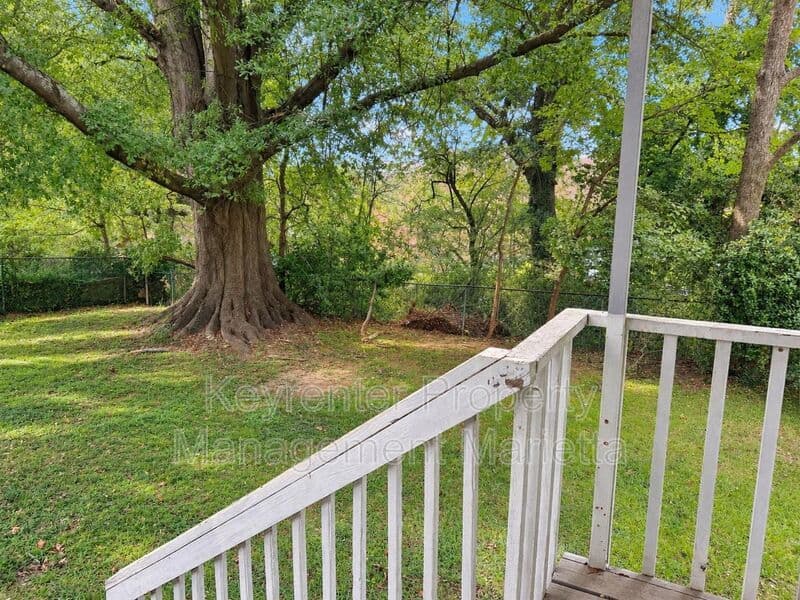 Smyrna House: 3230 Lamar Cir SE
