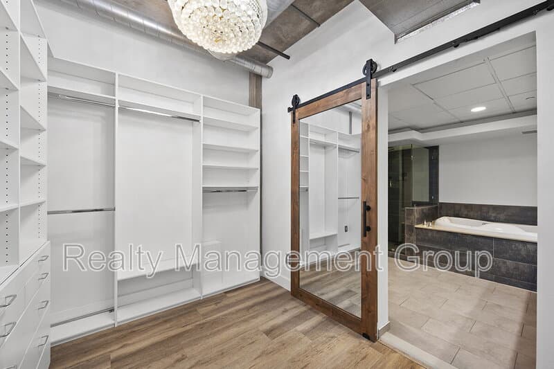 San Diego Condo: 877 Island Ave