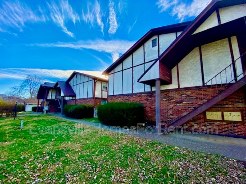 Evansville Condo: 1010 Mary Street - 7
