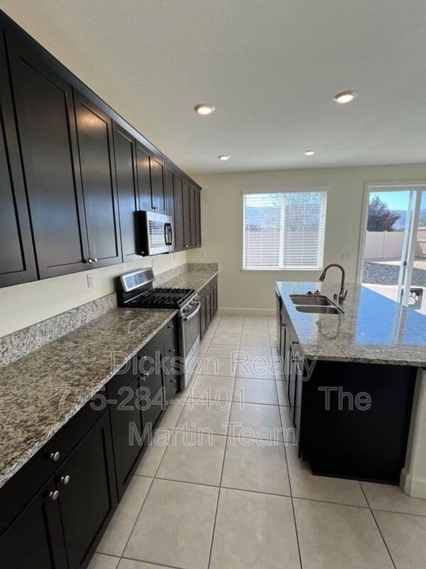 Reno House: 9722 Quartette Drive