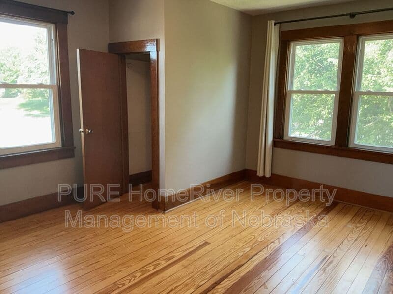 Omaha House: 3403 Arbor St