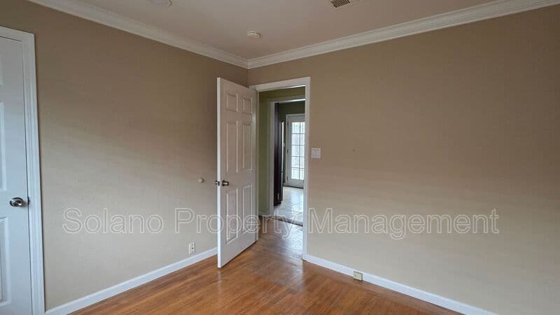 Vallejo House: 2414 Tennessee Street
