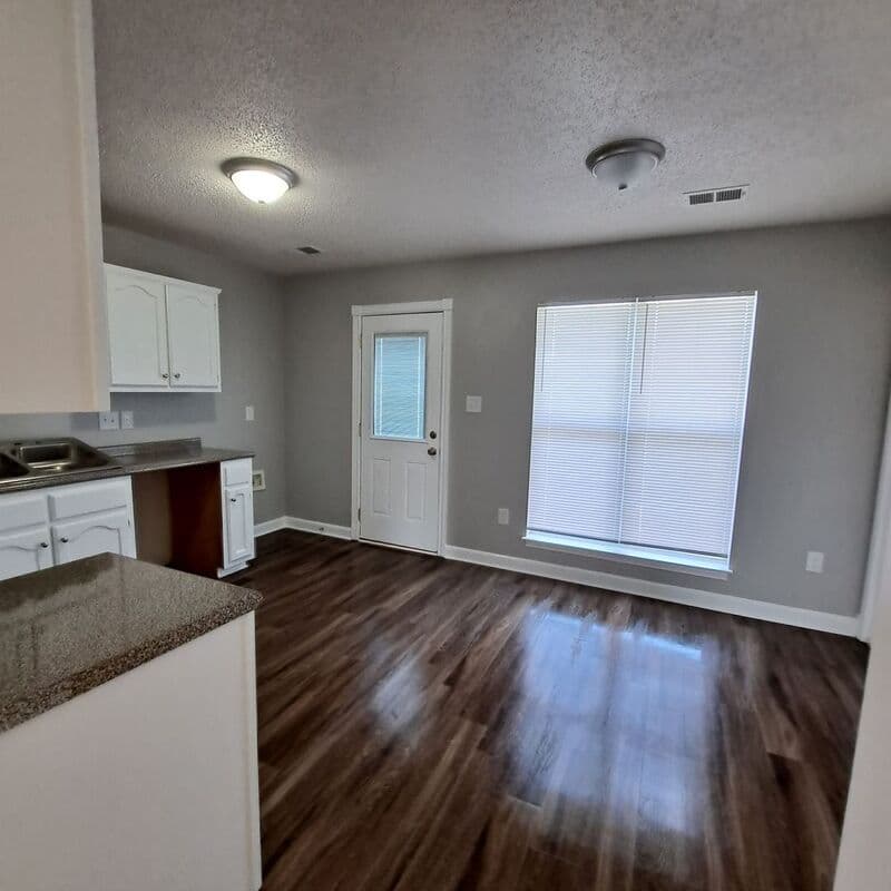 Southaven House: 7849 Mary Payton Dr