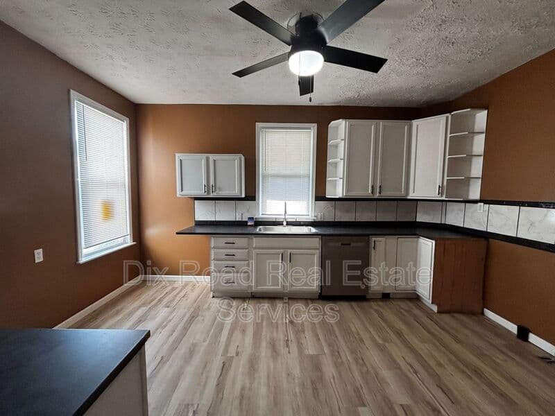 Dayton House: 117 Riegel Street
