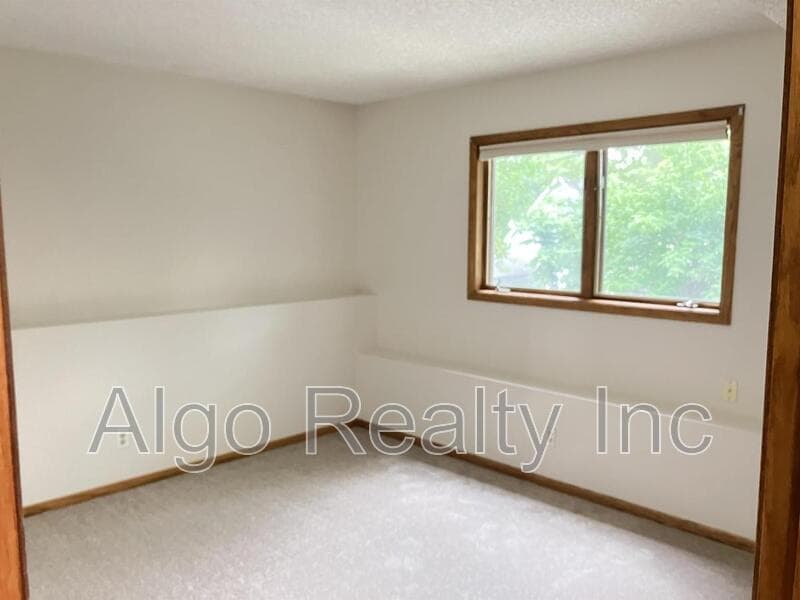 Minneapolis Condo: 2954 Northeast Taylor Street - 2