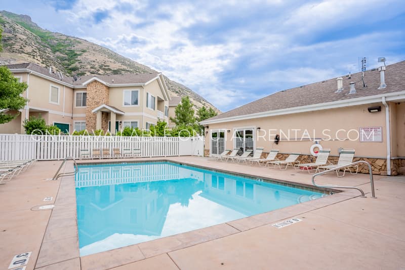 Provo Condo: 1043 Canyon Meadow Dr