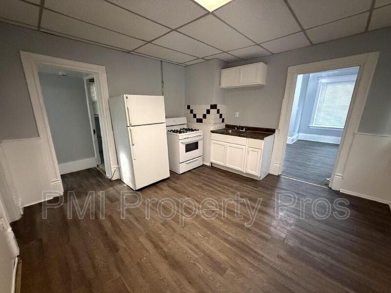 Milwaukee Condo: 1939 N 37th St