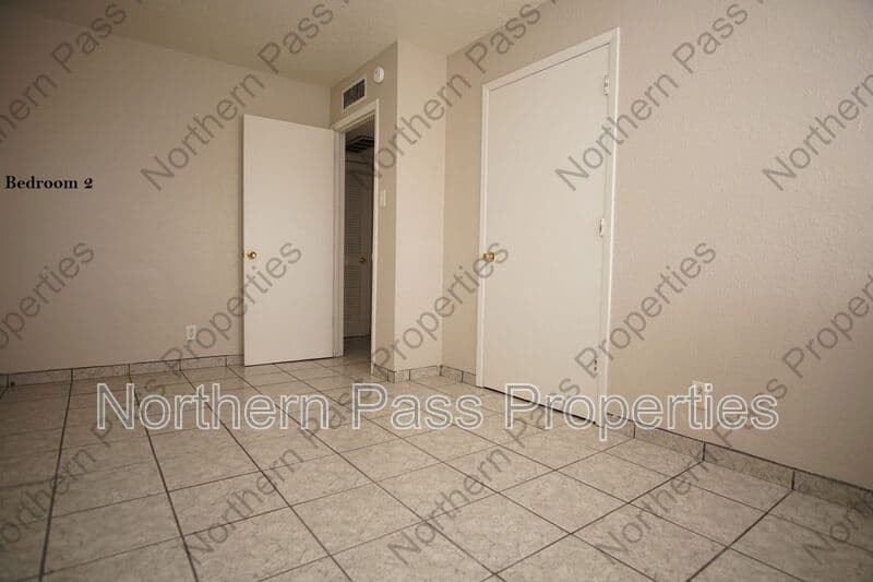 El Paso Condo: 4700 Maxwell Ave