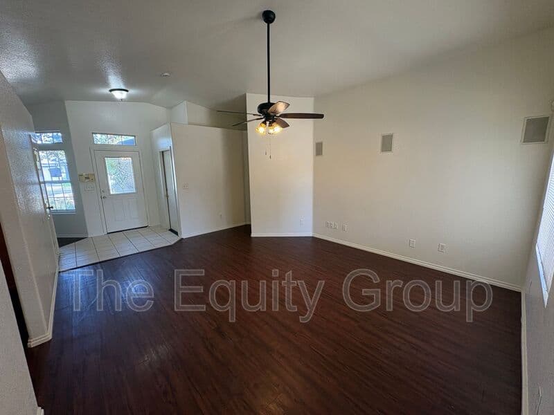 Tulare House: 1257 North Milner Street