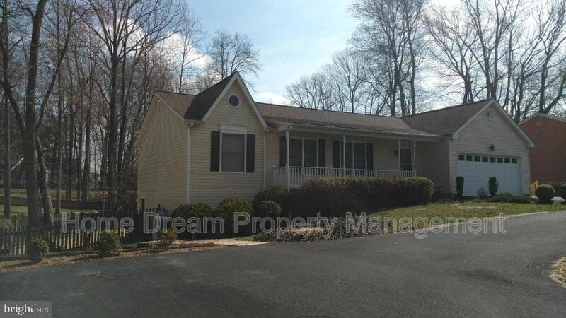 Fredericksburg House: 11603 Silverleaf Ln