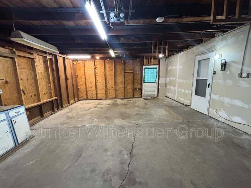 Belleville House: 1211 East C Street