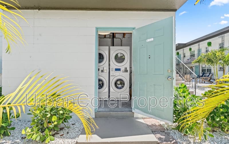 St Petersburg Condo: 105 7th Ave N