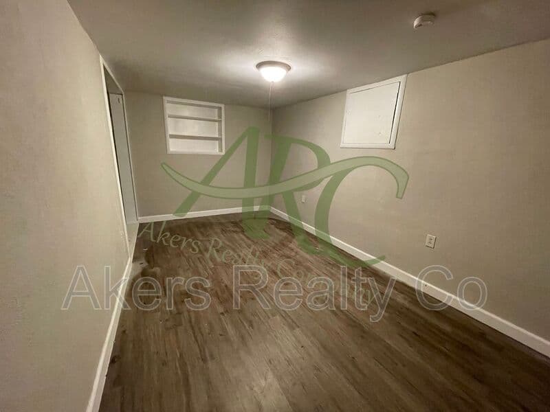 Pueblo House: 1510 W 17th St